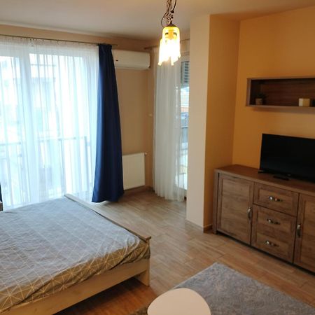 Central Apartment In Mihai Viteazu Square Cluj-Napoca Exterior foto